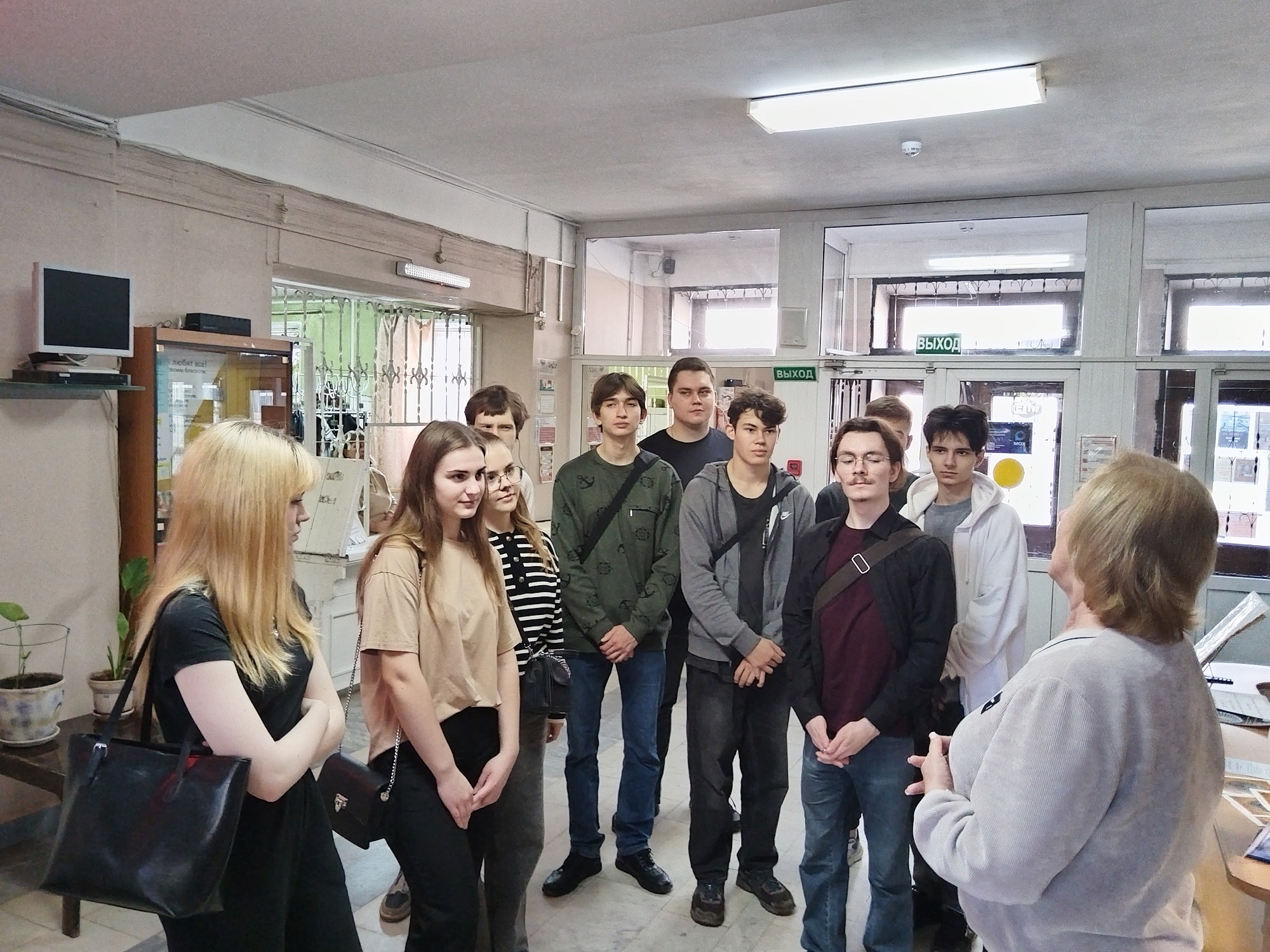 Обзорная экскурсия в Смоленскую областную универсальную научную библиотеку им А.Т. Твардовского