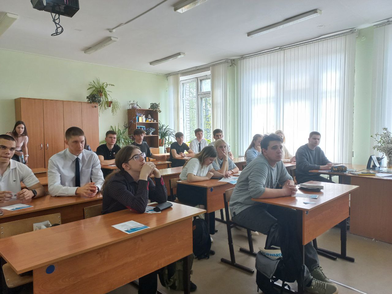 23 апреля в МБОУ СШ №16 проведена профориентационная беседа «Билет в будущее: Подготовка ИТ-специалистов в Финансовом университете»