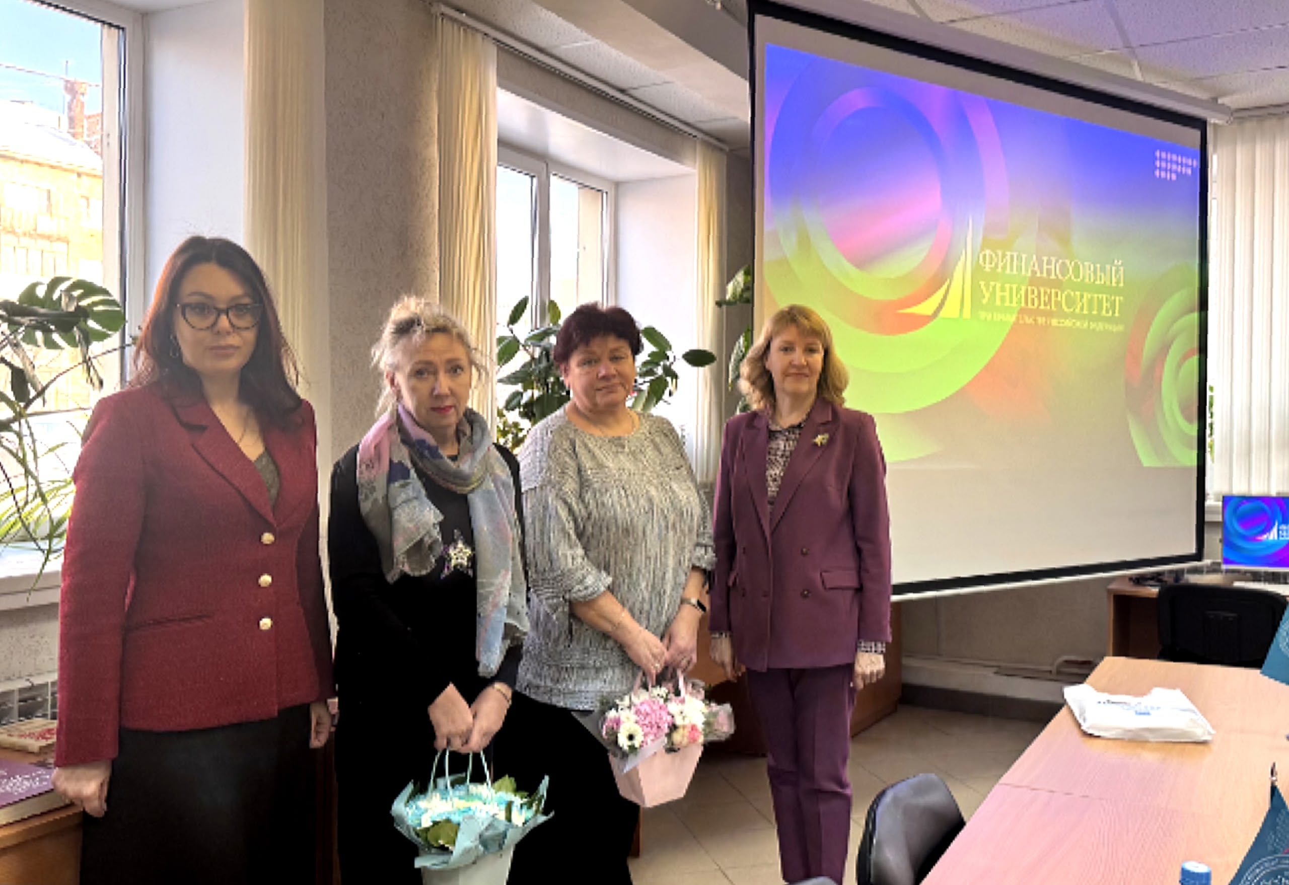 День Финуниверситета для МБОУ "Средняя школа №12"