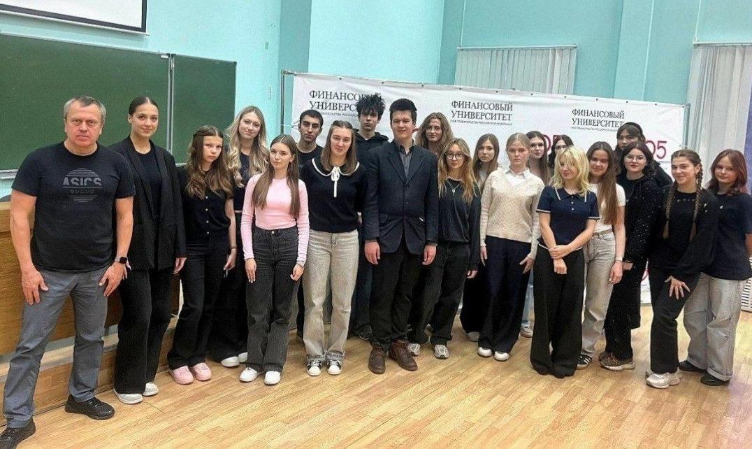 Фестиваль науки «NAUKA 0+» в Финунивере для школьников города Смоленск